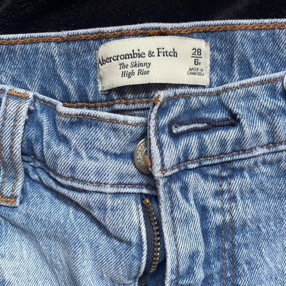 Distressed Skinny Jeans - Picture 2 of 5